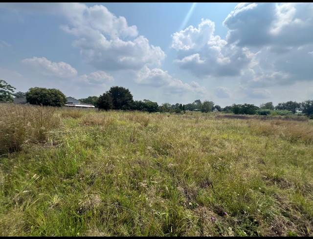 9,913M² VACANT LAND FOR SALE IN DE DEUR